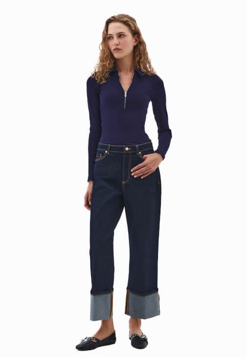 Fermuarlı Tişört ve Straight-Fit Pantolon Kombini