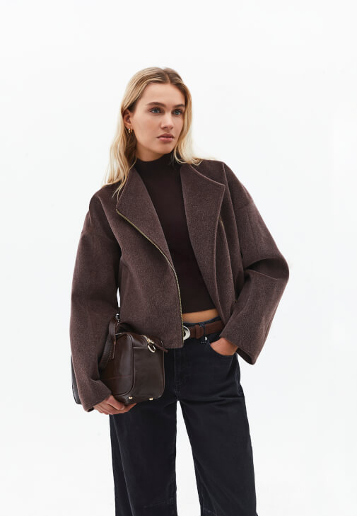  Yumuşak Dokulu Crop Ceket