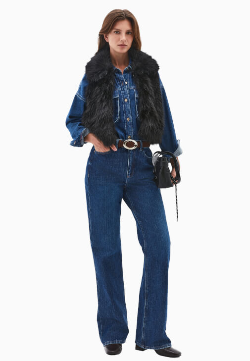 Vegan Yelek ve Flare Pantolon Kombini