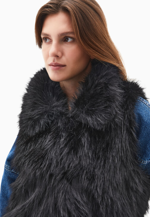 Vegan Yelek ve Flare Pantolon Kombini