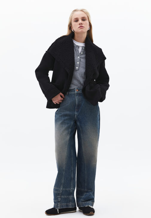  Çift Taraflı Ceket ve Baggy-Fit Pantolon Kombini