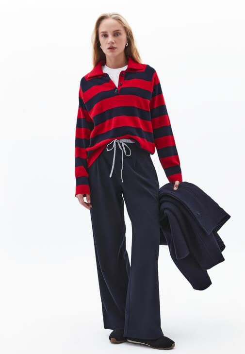 Straight-Fit Pantolon ve Kare Yaka Atlet Kombini