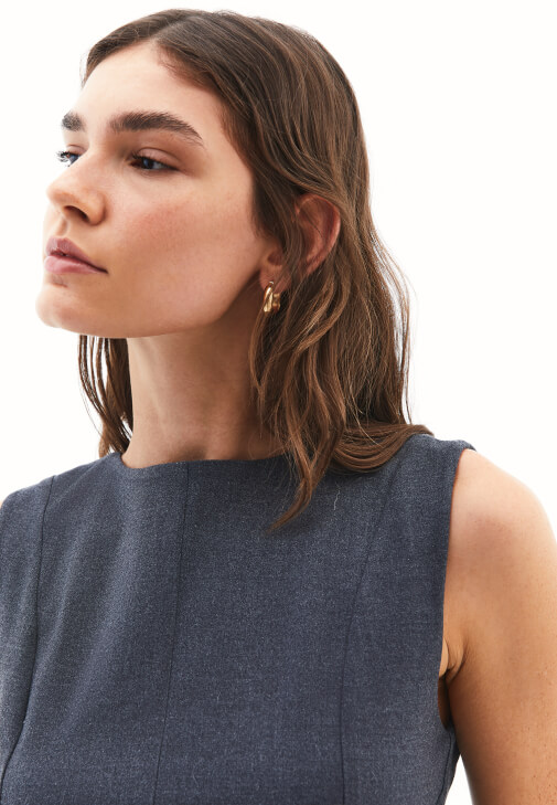 Godeli Mini Elbise ve Çizme Kombini