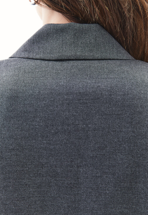 Düğmeli Ceket ve Wide-Leg Pantolon Kombini