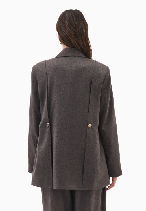 Düğmeli Ceket ve Yüksek Bel Pantolon Kombini