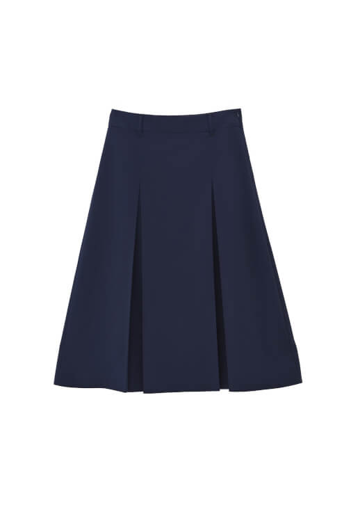 Uzun Etek ve Çizgili Kazak Kombini