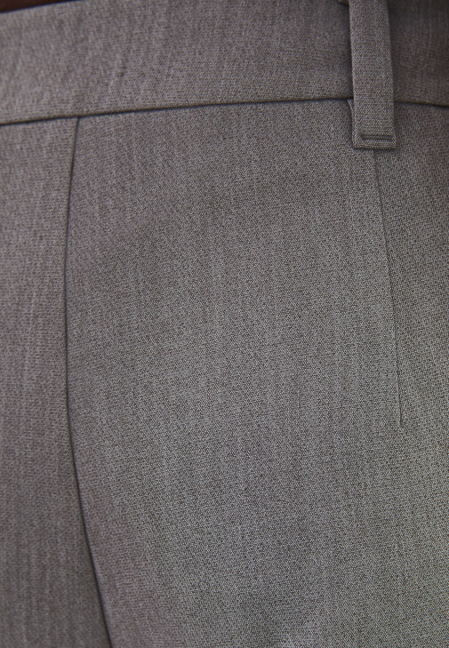 Straight-Fit Pantolon ve Crop Ceket Kombini