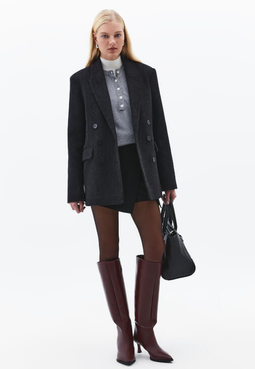  Şort Etek ve Blazer Ceket Kombini