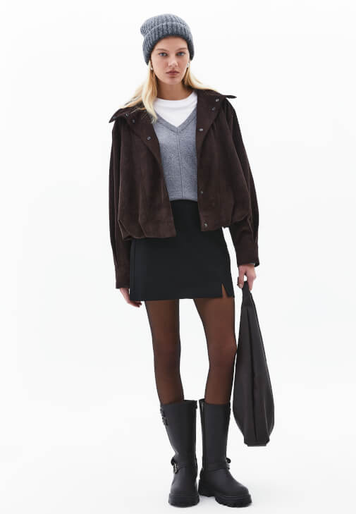 Siyah Yırtmaçlı Mini Şort Etek