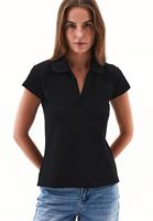 Bayan Siyah Polo Yaka Tişört