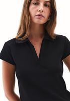 Bayan Siyah Polo Yaka Tişört