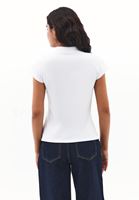 Bayan Beyaz Polo Yaka Tişört