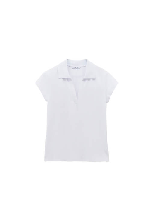 Polo Yaka Tişört ve Yüksek Bel Denim Kombini