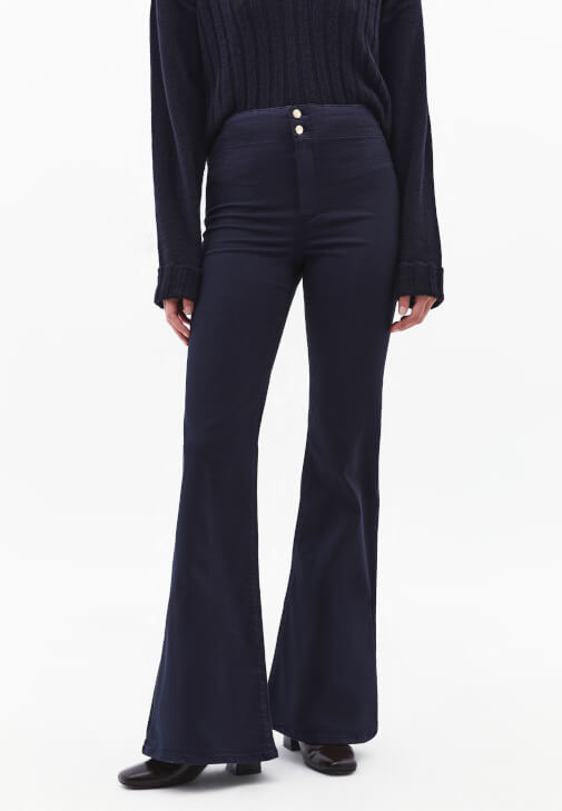 Flare Pantolon ve Bomber Ceket Kombini