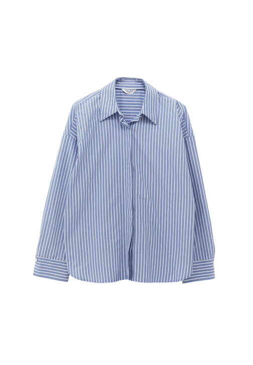 Poplin Gömlek ve Keten Karışımlı Şort Kombini