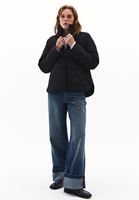 Bayan Siyah Loose-Fit Kapitoneli Mont