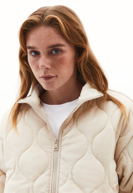 Kapitoneli Mont ve Wide-Leg Pantolon Kombini