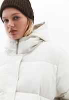 Bayan Krem Kapitone Detaylı Puf Mont