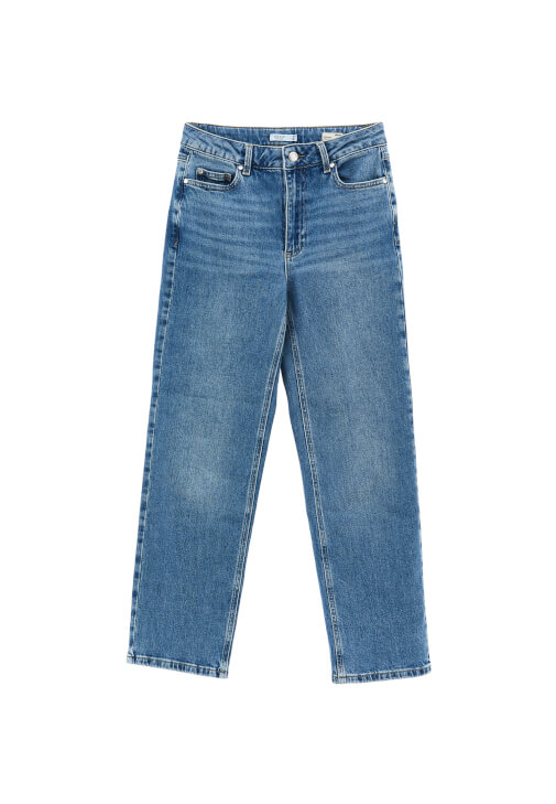 Straight-Fit Pantolon ve Pileli Gömlek Kombini