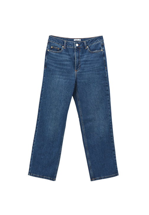 Straight-Fit Pantolon ve Düğmeli Atlet Kombini