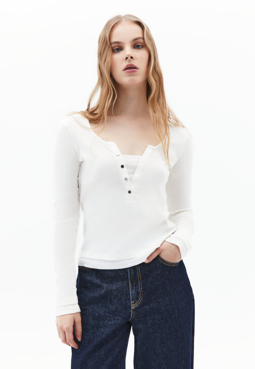 Krem Pamuklu Düğme Detaylı Tişört