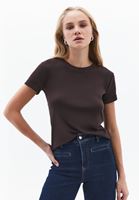 Bayan Kahverengi Pamuklu Sıfır Yaka Tişört