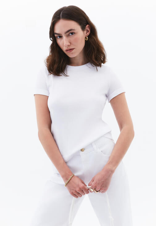  Pamuklu Sıfır Yaka Tişört