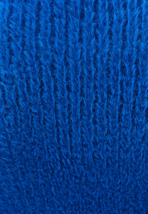 Crop Kazak ve Barrel-Fit Pantolon Kombini