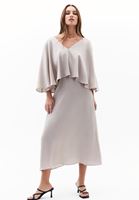 Bayan Bej Pelerinli Saten Elbise