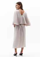 Bayan Bej Pelerinli Saten Elbise