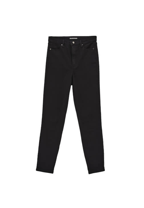 Skinny-Fit Pantolon ve U Yaka Atlet Kombini