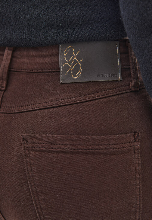 Skinny-Fit Pantolon ve Kaban Kombini