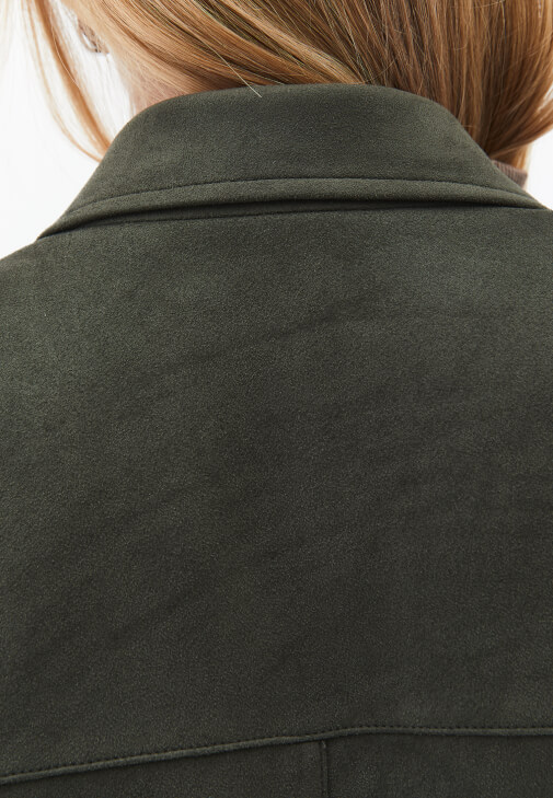 Süet Blazer Ceket ve Süet Şort Kombini