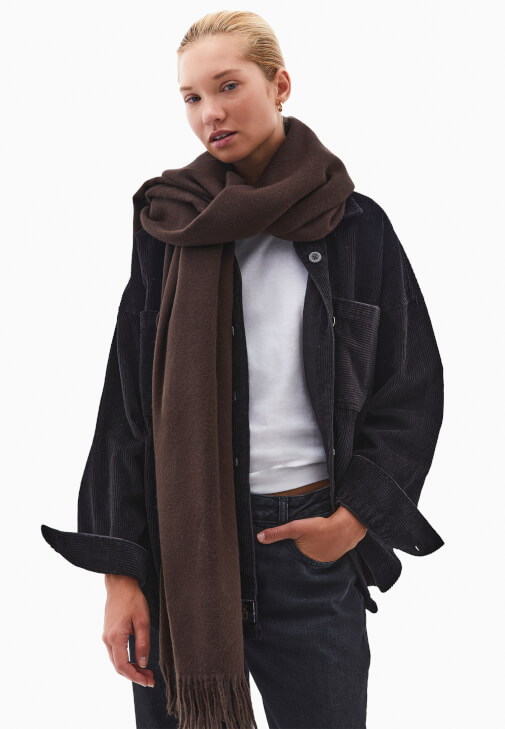 Kahverengi Püskül Detaylı Şal