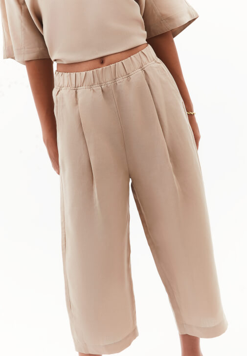 Keten Pantolon ve Oversize Bluz Kombini