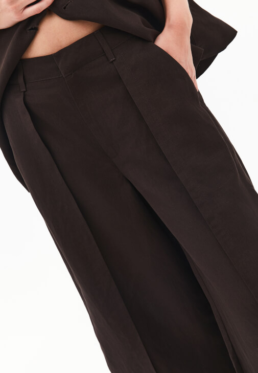 Keten Pantolon ve Keten Blazer Ceket Kombini