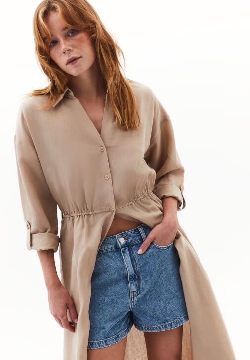 Gömlek Elbise ve Denim Şort Kombini