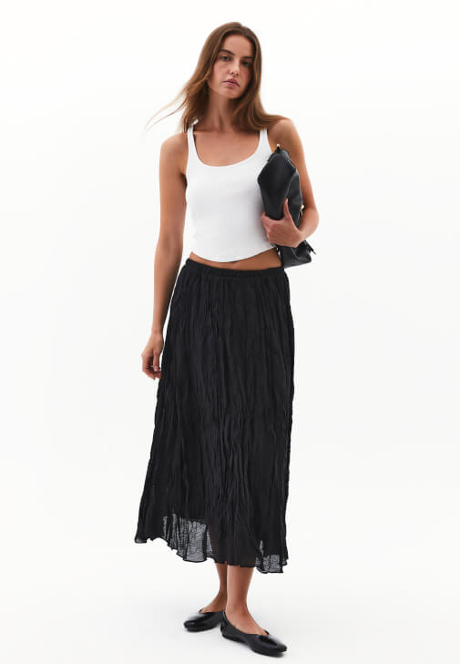 Keten Karışımlı Etek ve Pamuklu Atlet Kombini