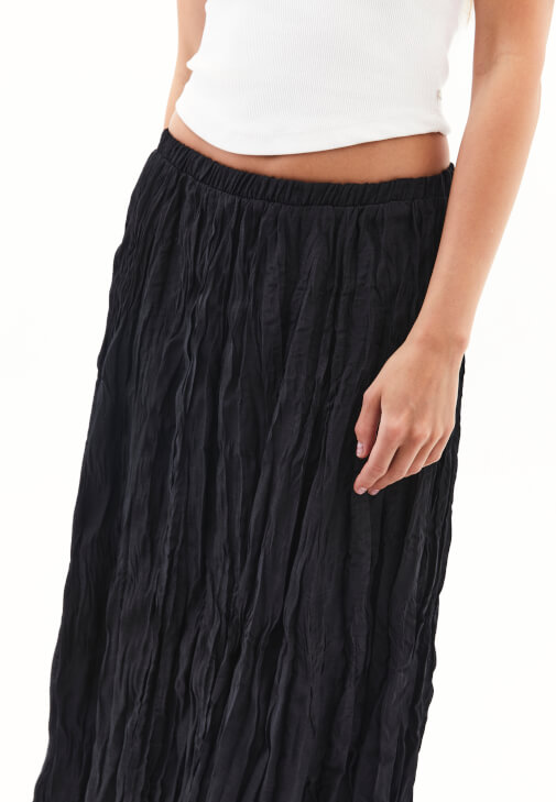 Keten Karışımlı Etek ve Pamuklu Atlet Kombini