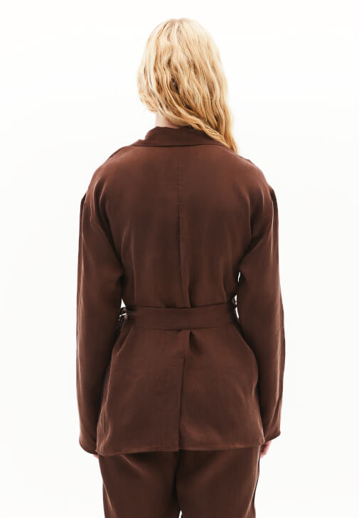 Bağlamalı Ceket ve Tencel Pantolon Kombini