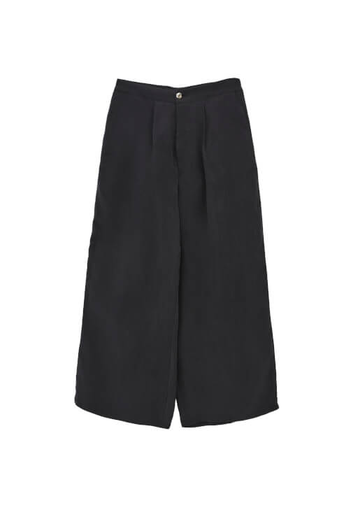 Tencel Pantolon ve Loose-Fit Gömlek Kombini