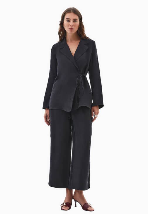 Blazer Ceket ve Modal Pantolon Kombini