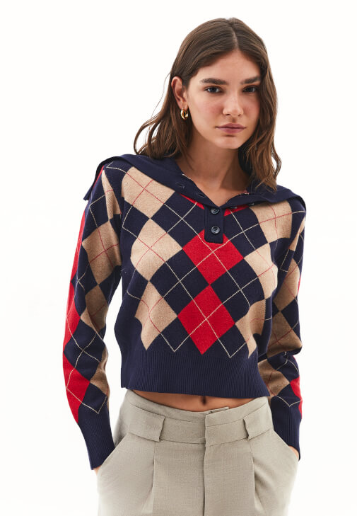 Jakarlı Kazak ve Bol Paça Pantolon Kombini