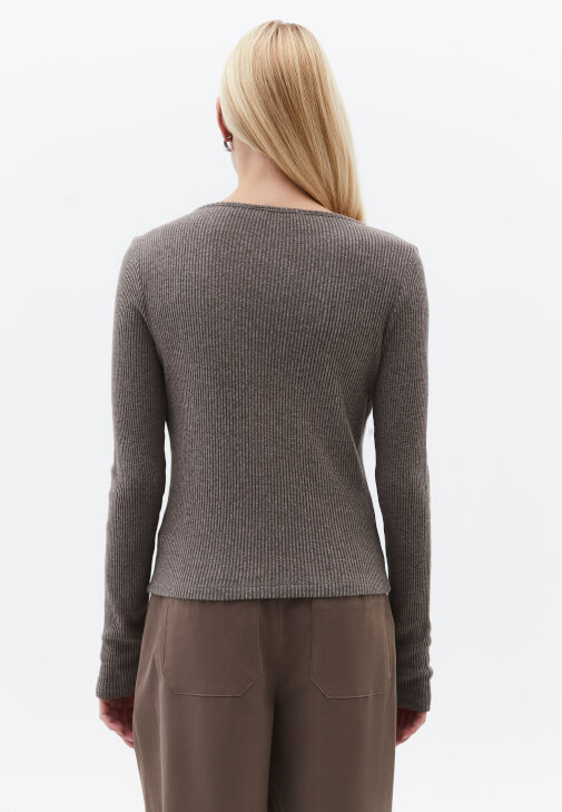 Bağlamalı Bluz ve Tencel Pantolon Kombini