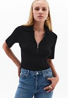 Bayan Siyah Polo Yaka Triko Tişört