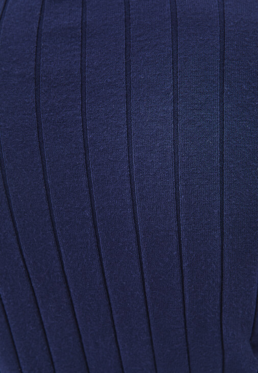 Polo Yaka Kazak ve Barrel-Fit Pantolon Kombini