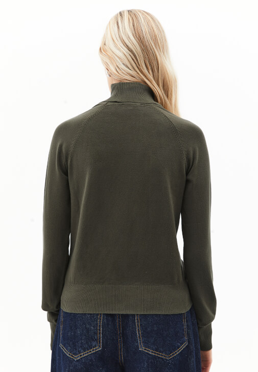 Balıkçı Yaka kazak ve Bol Paça Pantolon Kombini