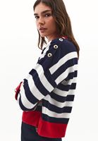 Bayan Çok Renkli Düğme Detaylı Çizgili Kazak