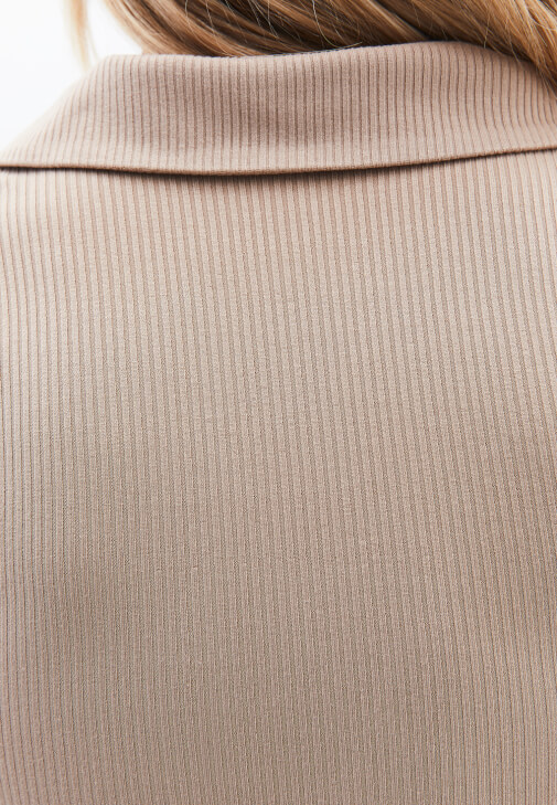 Büzgülü Atlet ve Wide-Leg Pantolon Kombini