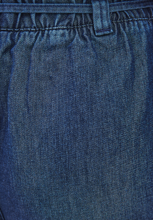 Tencel Pantolon ve Kuşaklı Gömlek Kombini